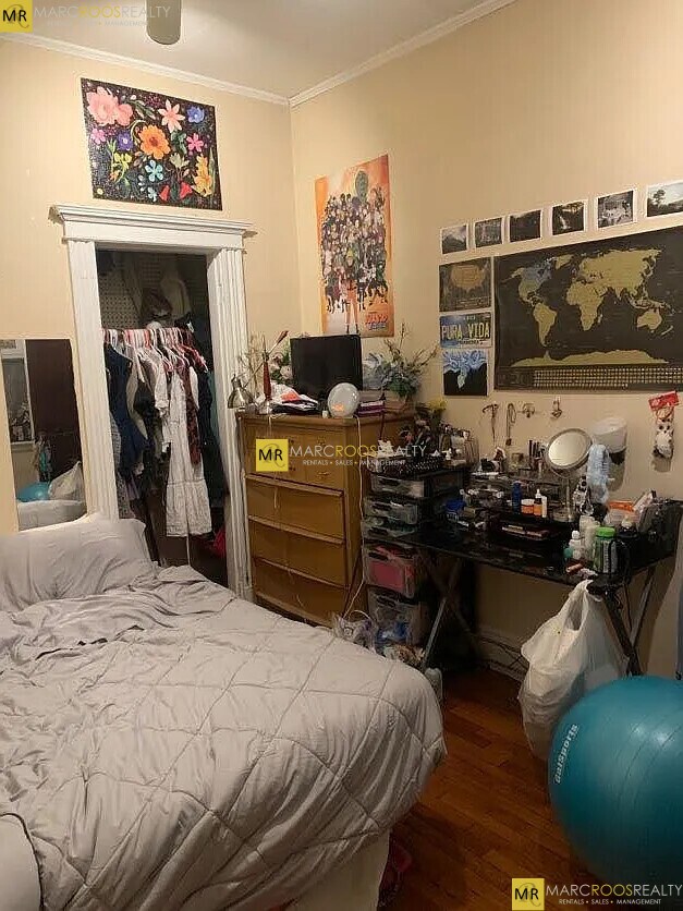 Building Photo - 12 Euston St