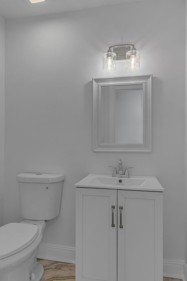 Building Photo - all new East/Cleveland Park Nashville 3 be...