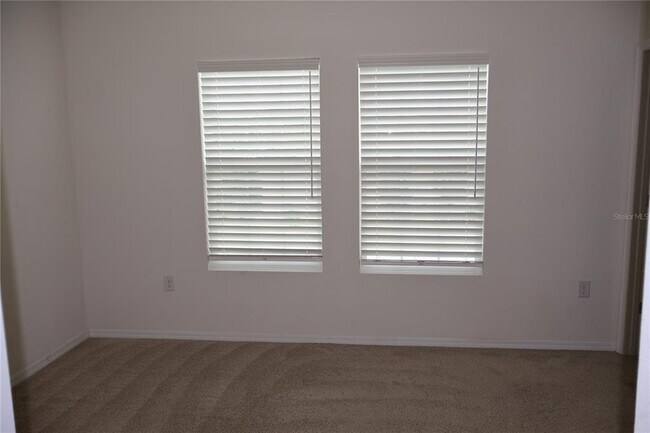 Building Photo - 4540 SW 65th Pl