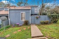 Building Photo - 1065 Mariners Dr