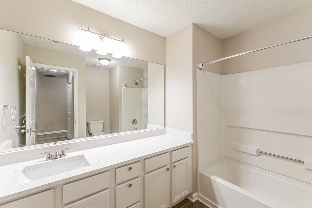 Building Photo - 770 Brookside Parc Ln