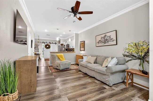 Building Photo - 2713 Lantern Hill Ave