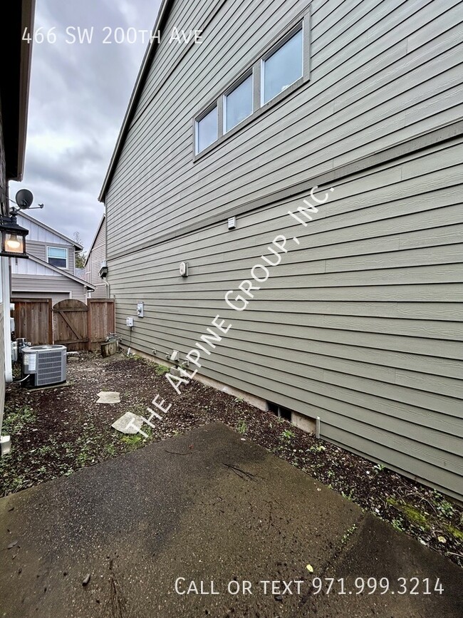 Building Photo - Beautiful 4 Bedroom Home in Beaverton!