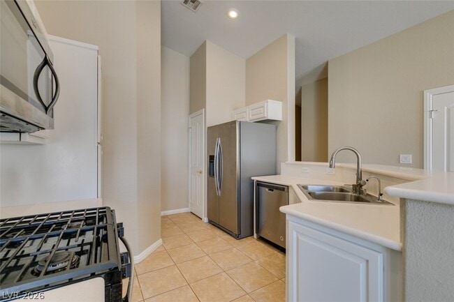 Building Photo - 8817 Tom Noon Ave