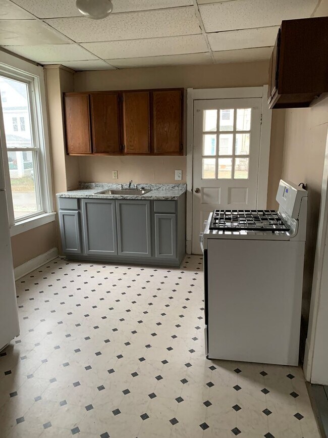 Building Photo - 1625 Latrobe St