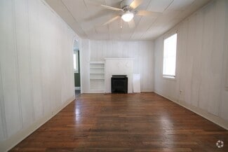 Building Photo - Simply the BEST! Adorable 1 Bedroom/1 Bath...