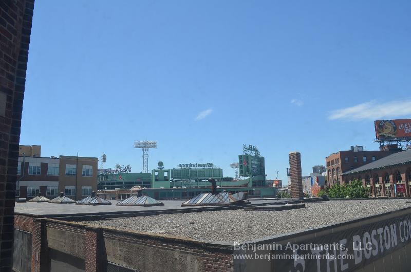 Building Photo - 1167 Boylston St