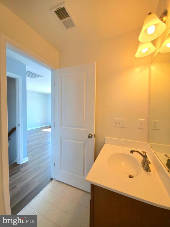 Building Photo - 5323 Smith's Cv Ln