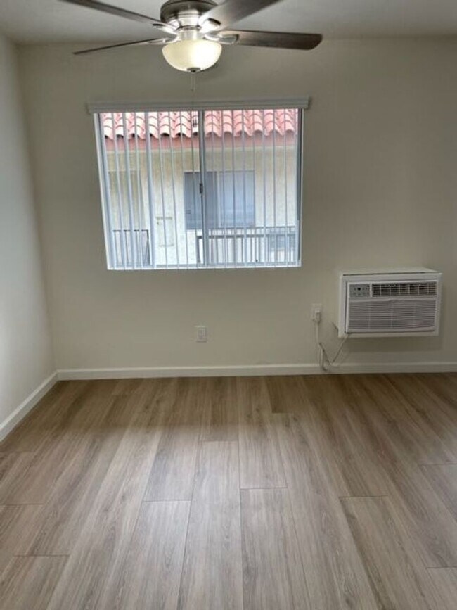 Building Photo - Beautiful 2 Bedroom Apartment in Whittier with Move in Special
