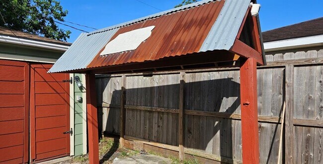 Building Photo - 11307 Sageheather Dr