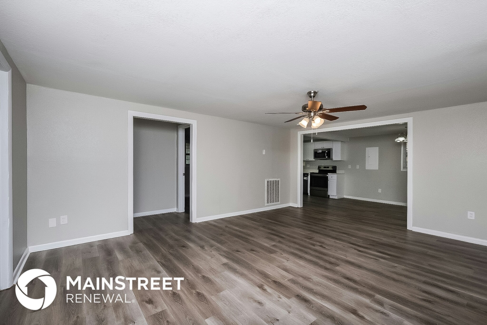 Building Photo - 7145 Pinewood Dr