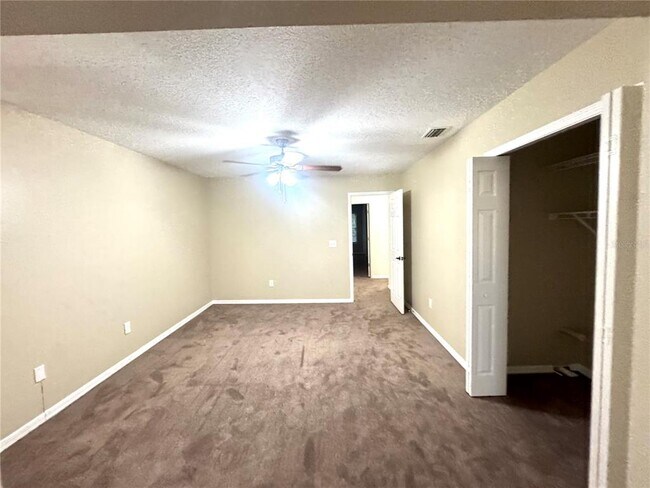 Building Photo - 2800 Countryside Blvd