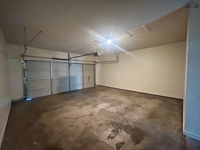 Building Photo - 2820 Judson Cir