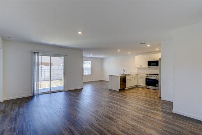 Building Photo - Brand New 3 Bedroom, 2 Bath Home! Never Been Lived In!