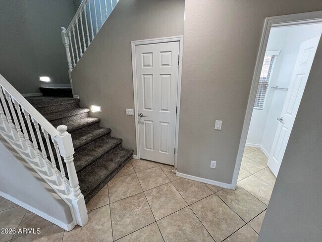 Building Photo - 4642 S Carmine Ln