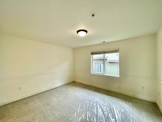 Building Photo - Great Townhome for rent