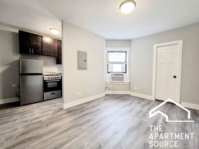 Building Photo - 437 W Belden