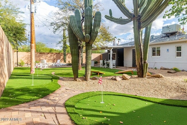 Building Photo - 1148 E Glenn Dr