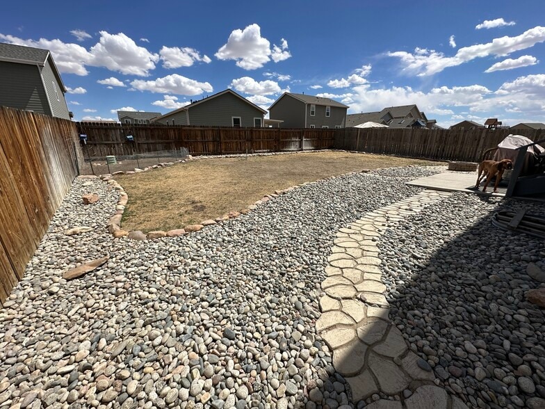 Building Photo - 6743 Phantom Way