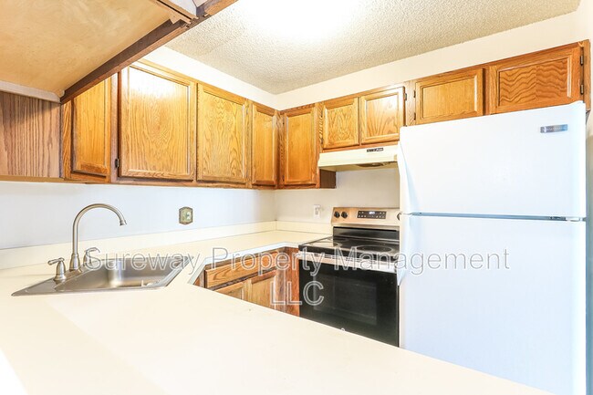 Building Photo - 4607 Aberdeen Drive