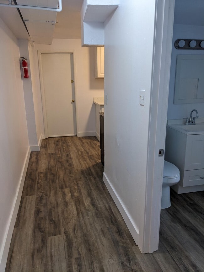 Building Photo - 1631 21st Ave