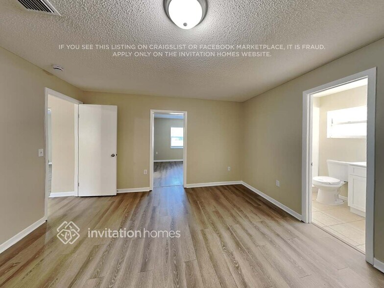 Building Photo - 3856 Stonemont Dr