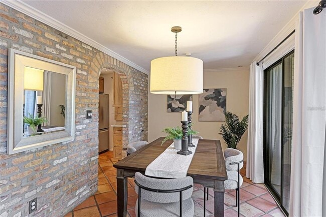 Building Photo - 11 Sandy Cove Rd