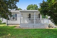 Building Photo - 102 E Home Ave