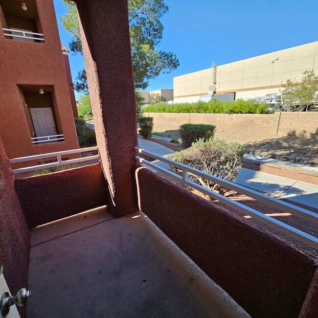 Building Photo - WOW! 3 bed 2 bath gated condo near Nellis AFB.. REMODELED!