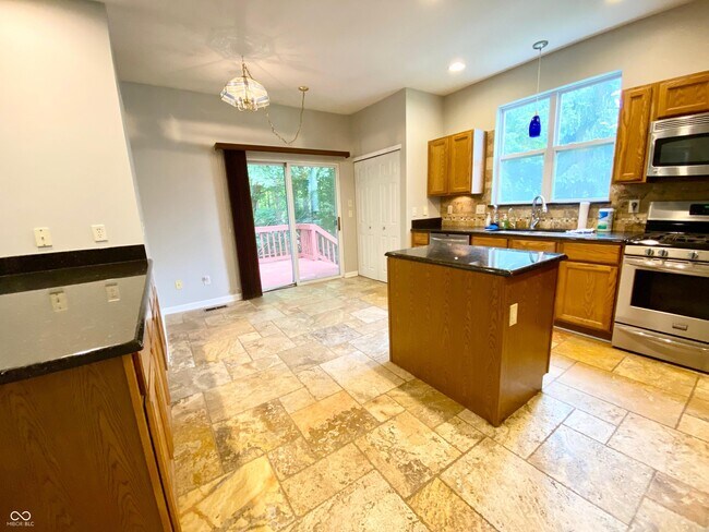 Building Photo - 5335 Rippling Brook Way