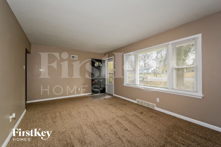 Building Photo - 5415 Parker Rd