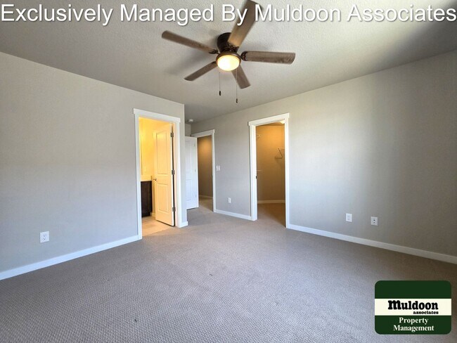 Building Photo - Beautiful 3 bed, 3 bath home in the desirable Pathways community!