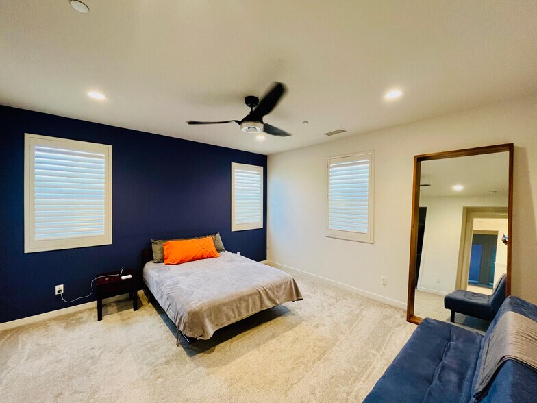 Building Photo - 28747 Jardineras Dr