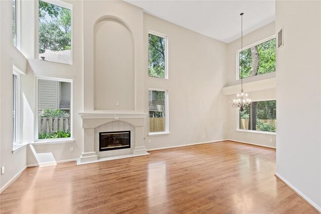 Building Photo - 175 W Greywing Cir