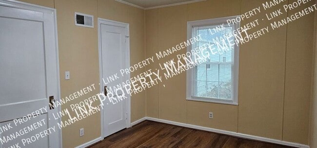 Building Photo - 129 N Moore Rd