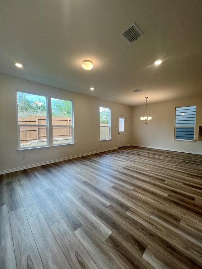 Building Photo - 14839 Vance Jackson Rd