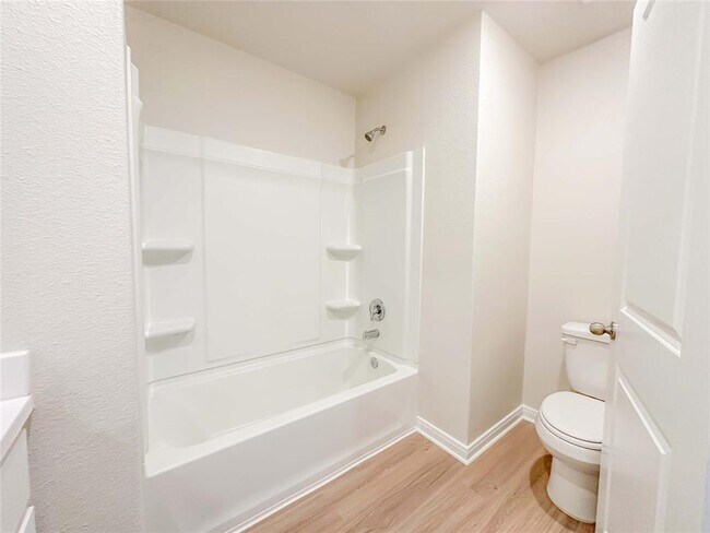 Building Photo - 16322 Sweet Grv Dr