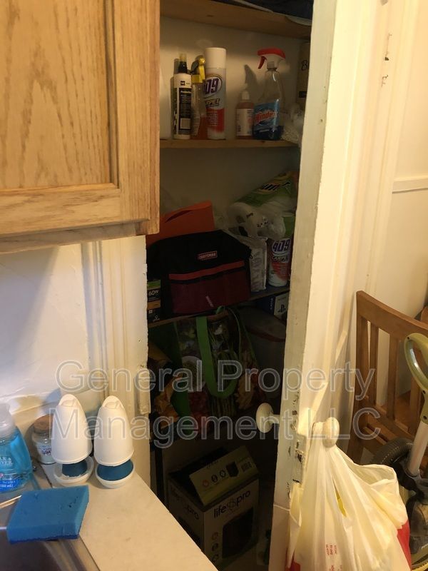 Building Photo - 1 bed 1 bath on Water St near UWEC! Availa...
