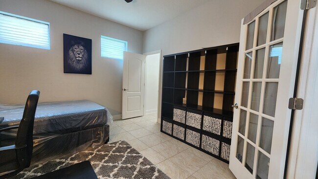 Building Photo - Lakeview Turnkey Furnished Home with Resor...