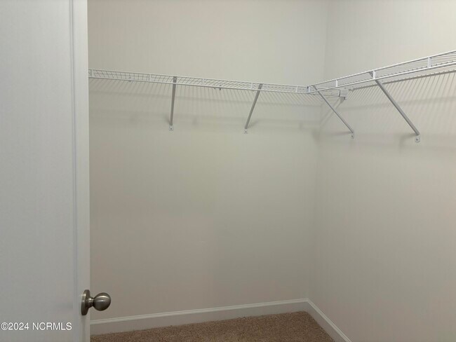 Building Photo - 1375 Whitney Dr