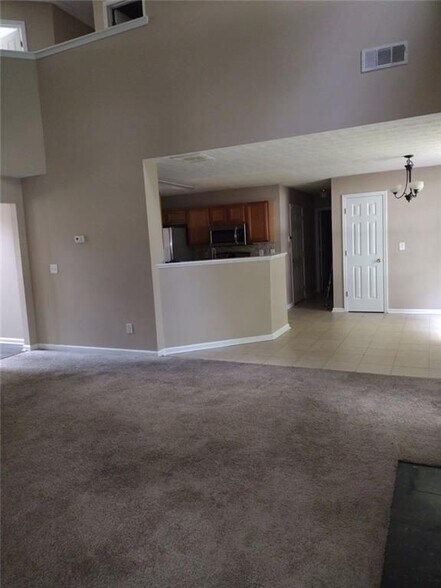 Building Photo - 2588 Rainmaker Dr