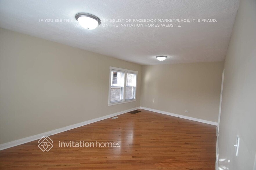 Building Photo - 2728 Wesley Ave