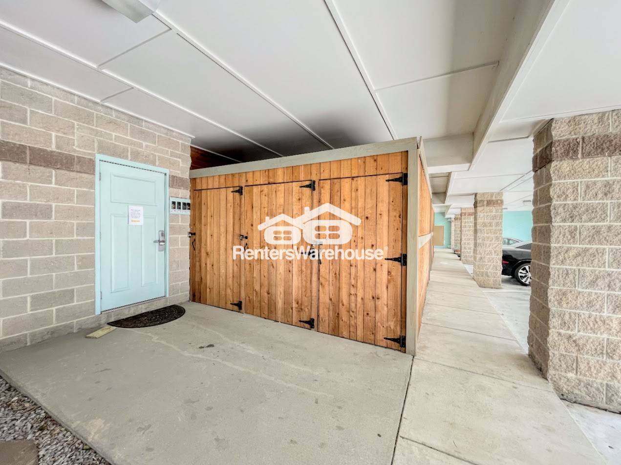 Building Photo - 7922 Shore Dr