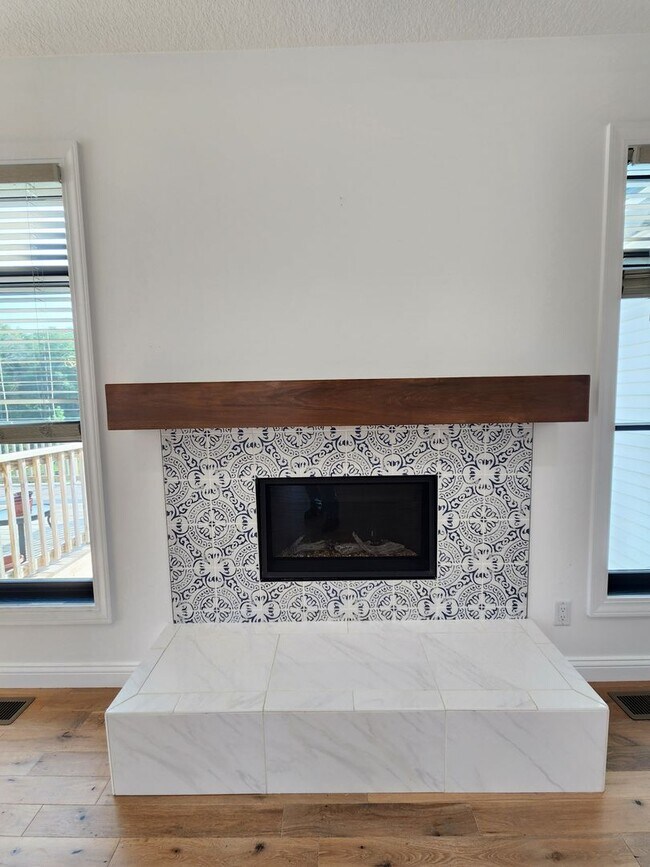 Building Photo - 6817 Timber Ct
