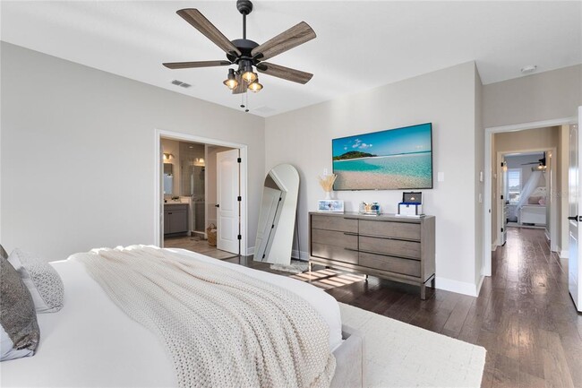 Building Photo - 9374 Reymont Street