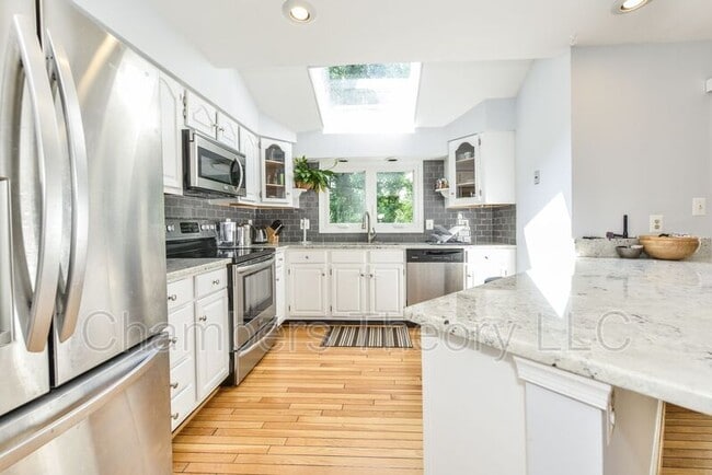 Building Photo - 6868 McLean Province Cir