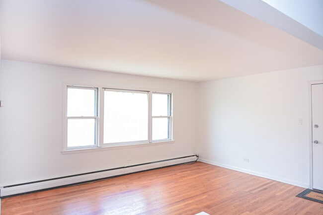 Building Photo - 6707 S Chappel Ave