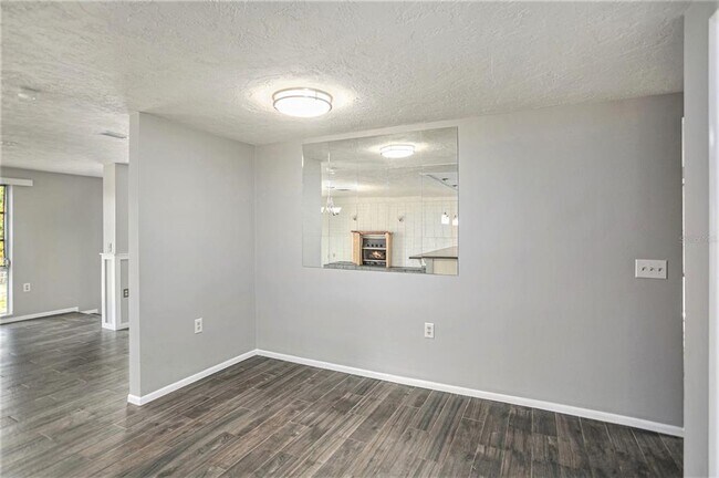 Building Photo - 1109 E Boyer St