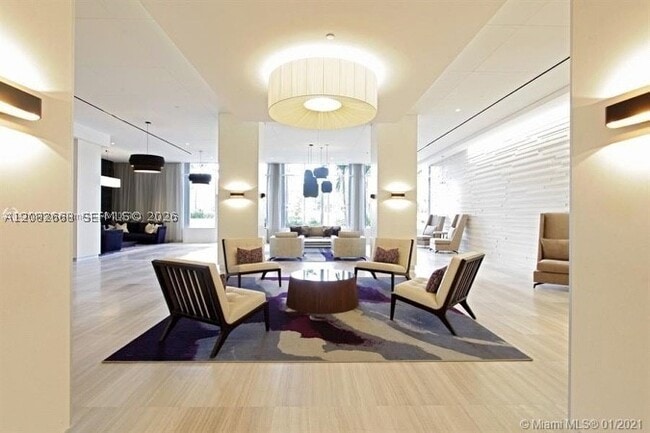 Building Photo - 100 Bayview Dr