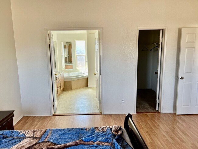 Building Photo - Work & Live on beautiful piece of property